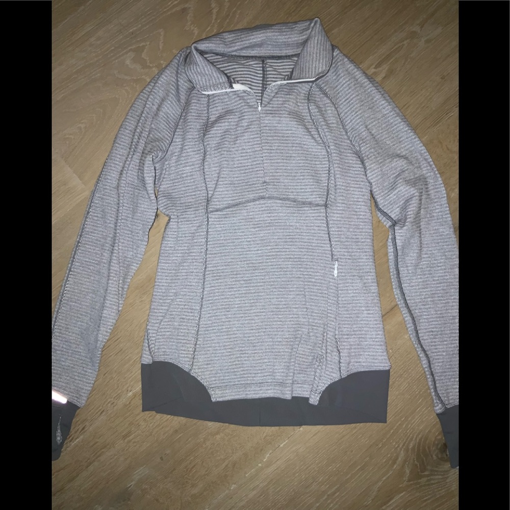 Lululemon half zip size 6 - Picture 5 of 10